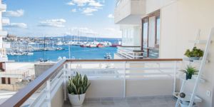 Apartment in Palma - Apartment with private terraces and sea views (Thumbnail 1)