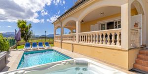 Villa in Alcudia - Stilvolles Anwesen nah am Strand mit Ferienvermietlizenz (Thumbnail 2)