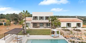 Exklusiver Neubau mit Naturstein und Pool in Ses Salines, Mallorca (Thumbnail 1)
