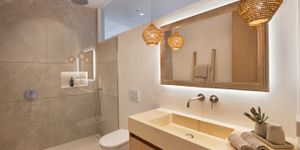 Exklusiver Neubau mit Naturstein und Pool in Ses Salines, Mallorca (Thumbnail 10)