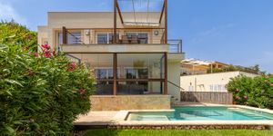 Villa in Cala Mandía - Stunning Sea Views with Direct Beach Access and ETV License (Thumbnail 9)