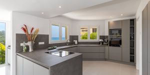 Villa in Cala Mandía - Stunning Sea Views with Direct Beach Access and ETV License (Thumbnail 3)
