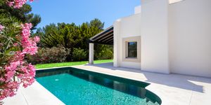Vila v Santa Ponsa - Moderně zrekonstruovaná golfová chata (Thumbnail 2)