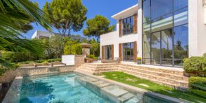 Luxury Villa in Santa Ponsa – Modern Elegance with Sea Views (Thumbnail 3)