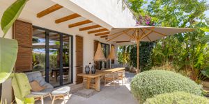 Luxury Villa in Santa Ponsa – Modern Elegance with Sea Views (Thumbnail 8)