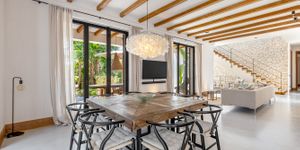 Luxury Villa in Santa Ponsa – Modern Elegance with Sea Views (Thumbnail 5)