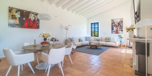 Finca in Felanitx - Charming Property in Picturesque Wine Region (Thumbnail 6)