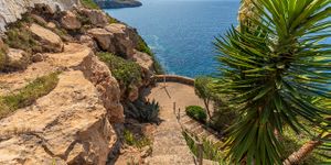 Villa in Cala Pi - Mediterranes Haus in 1. Meereslinie mit Blick auf die Insel Cabrera (Thumbnail 2)