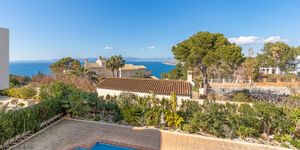 Villa in Bahia Blava - Haus mit Meerblick und Modernisierungspotenzial (Thumbnail 4)