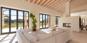 Finca in Campos - Luxuriöses Landhaus mit großem Pool (Thumbnail 4)