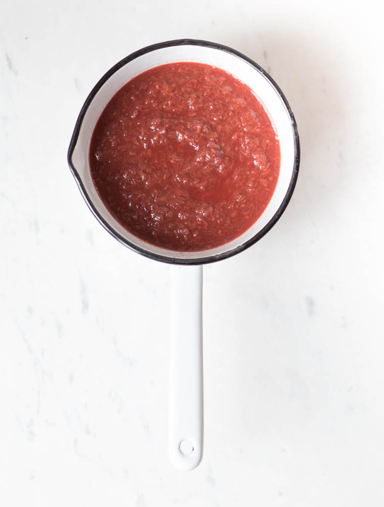 Saftiger Rhabarber Honig Gugl {zuckerfrei} | flowers on my plate ... Saftiger Rhabarber Honig Gugl {zuckerfrei} | flowers on my plate ...