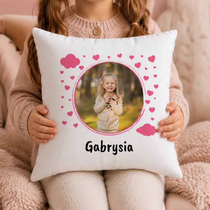 Poduszka personalizowana dla dziecka ze zdjęciem prezent na Dzień Dziecka