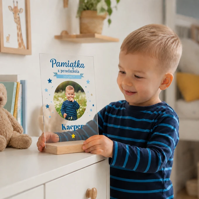 Personalizowana statuetka dla dziecka ze zdjęciem i imieniem pamiątka z przedszkola