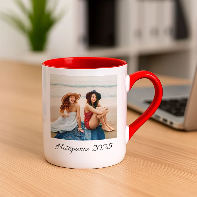 Kubek z Twoich zdjęć z podpisem czerwony