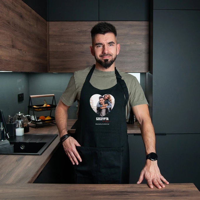 Fartuch z własnym nadrukiem zdjęciem na Walentynki prezent dla pary