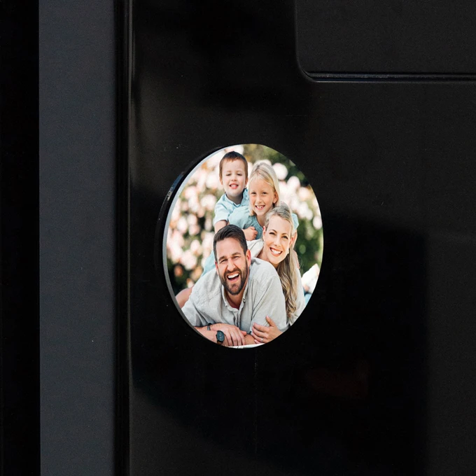Magnes akrylowy ze zdjęciem na lodówkę okrągły full foto