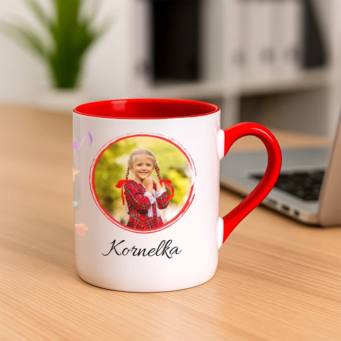 Kubek ze zdjęciem i imieniem prezent na Dzień Dziecka