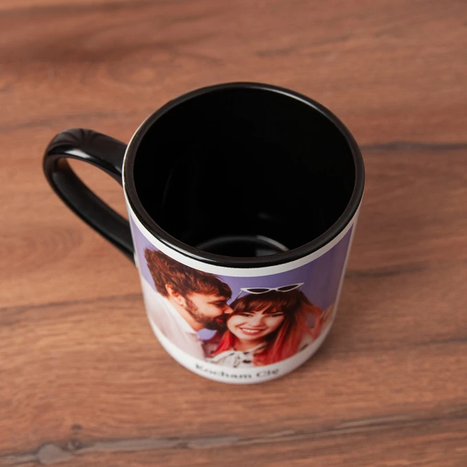 Personalizowany kubek ze zdjęciem podpisem czarny środek i uchwyt