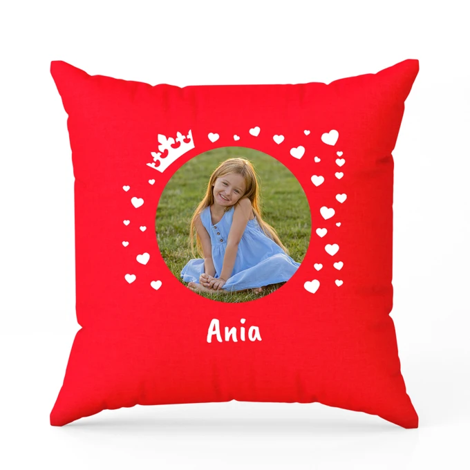 Personalizowana poduszka czerwona ze zdjęciem prezent na Dzień Dziecka