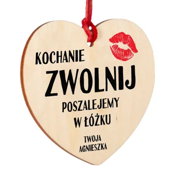 Drewniana zawieszka do auta serce z imieniem - Poszalejemy w łóżku