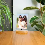 Ramka ze zdjęciem na szkle akrylowym dla zakochanych 15x21 cm