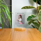 Prezent na 30 urodziny życzenia na szkle akrylowym ze zdjęciem 15x21 cm