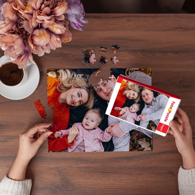 fotoPuzzle z pudełkiem ze zdjęcia 252 elementy