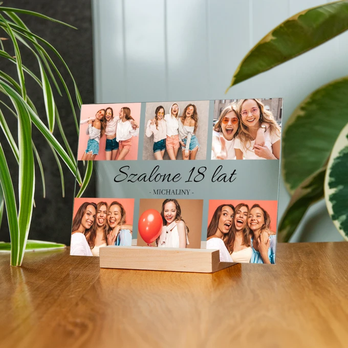 Wydruk na szkle akrylowym statuetka ze zdjęć prezent na 18 urodziny osiemnastkę 21x15 cm