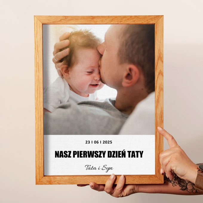 Prezent na Pierwszy Dzień Taty wydruk zdjęcia na płótnie w drewnianej ramie personalizacja 30x40 cm