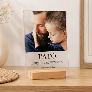 Prezent dla Taty na Dzień Ojca statuetka ze zdjęciem i dedykacją na szkle 15x21 cm