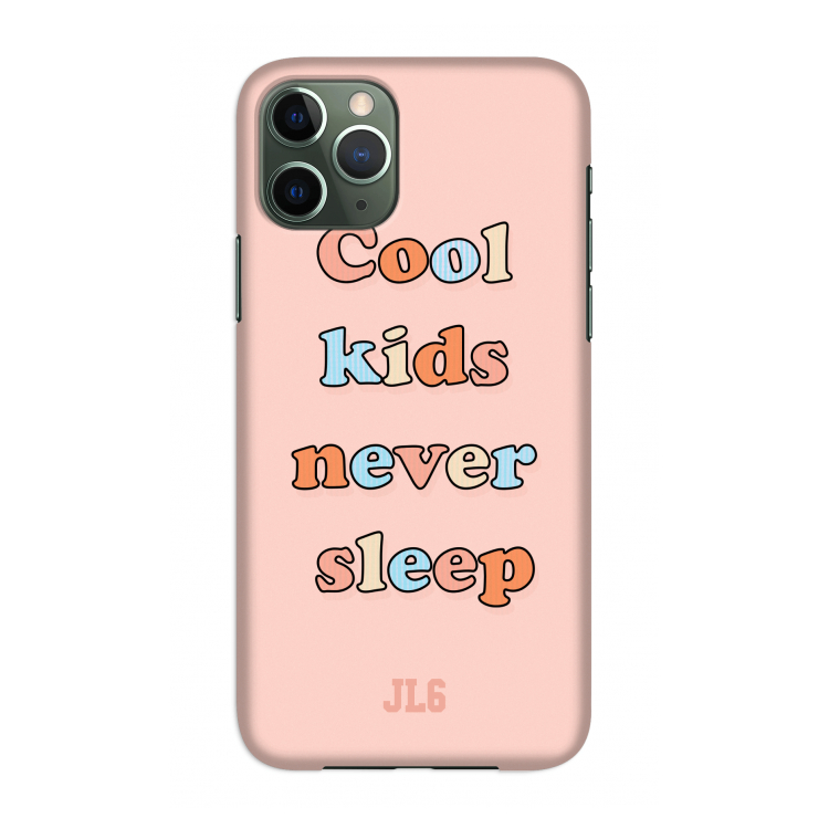 Cool Kids Never Sleep: Volledig geprint iPhone 11 Pro Hoesje
