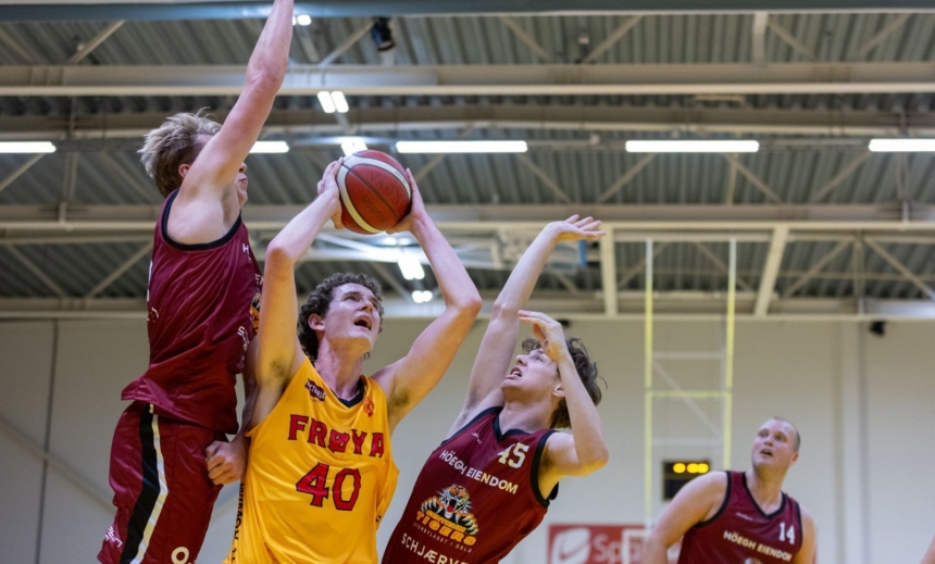 Før kampen: Centrum Tigers - Frøya Basket