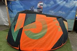 Gaastra Tubekite gebraucht MAX orange/blue 2025 9.0 qm