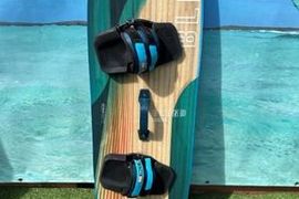 Gaastra Kiteboard gebraucht Blend incl. Boardset 2025 147 x 45
