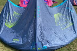 12m² Duotone Evo 2025 komplett mit TrustBar Quad Control Gr.:S/M 2024 12-24m