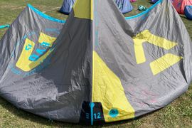 12m² Duotone Evo 2022 komplett mit TrustBar Quad Control 2023 12-24m