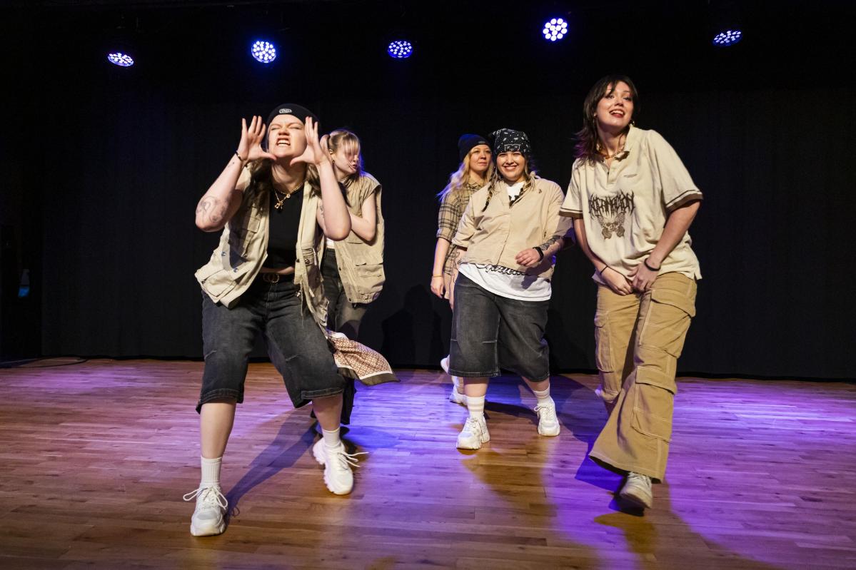 Prova på K-popdans! (7-12 ÅR)