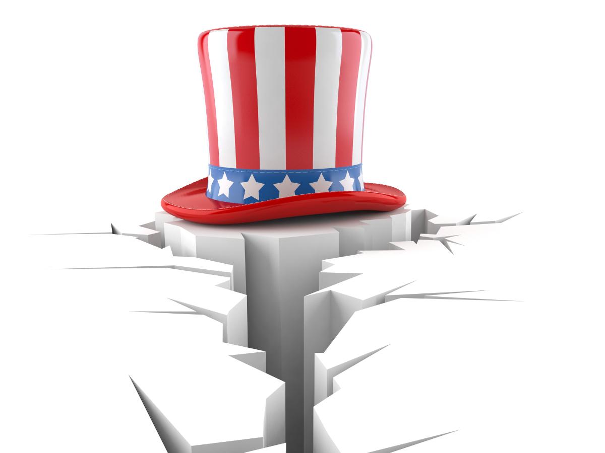 Ett HUM om: Har Uncle Sam blivit galen? Kriser, omvandling eller förfall i dagens USA.