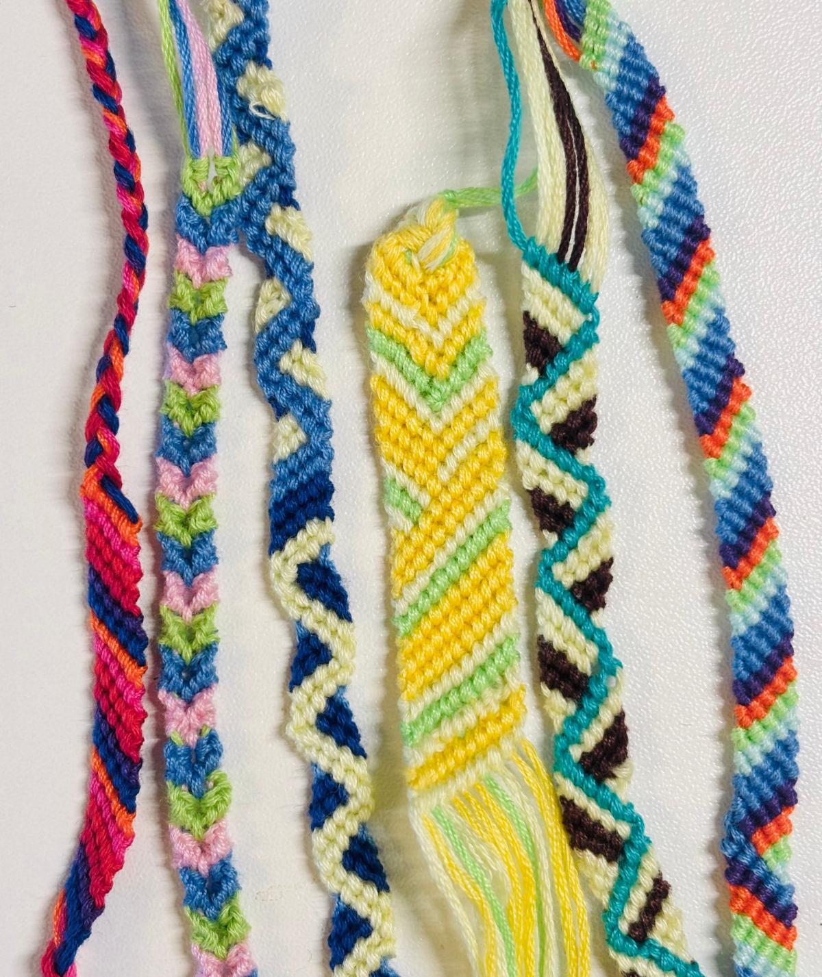 Konstworkshop: Bland nyckelringar och armband