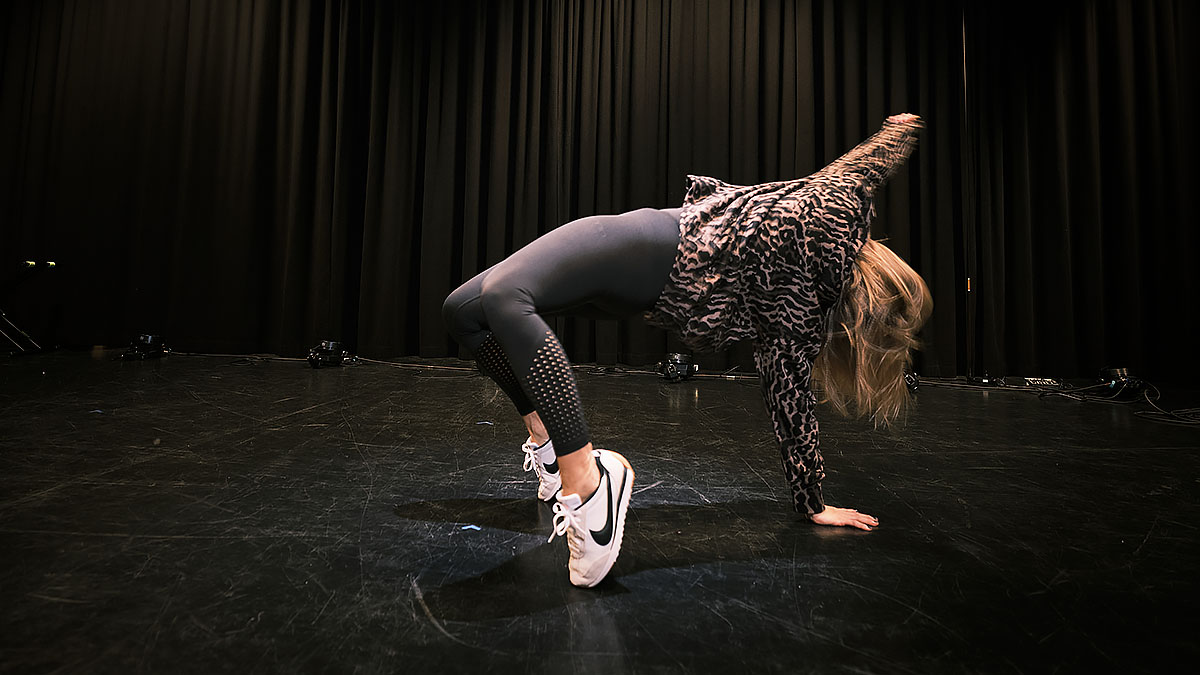 Prova på streetdance - för dig född 2014-2017. Plats: Parkskolan.
