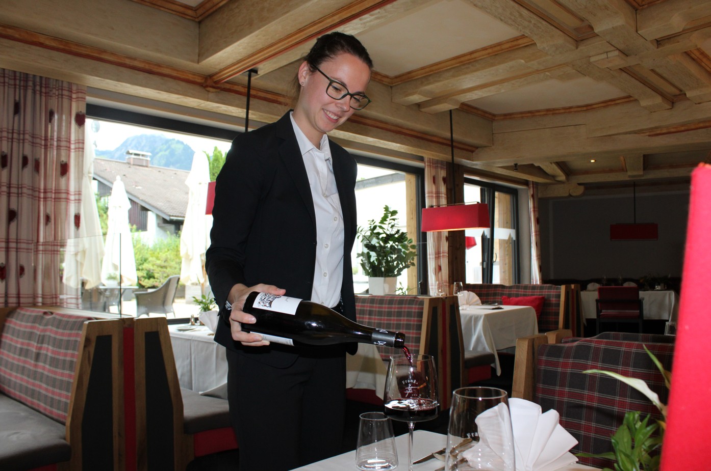 Wine tasting with Carolin