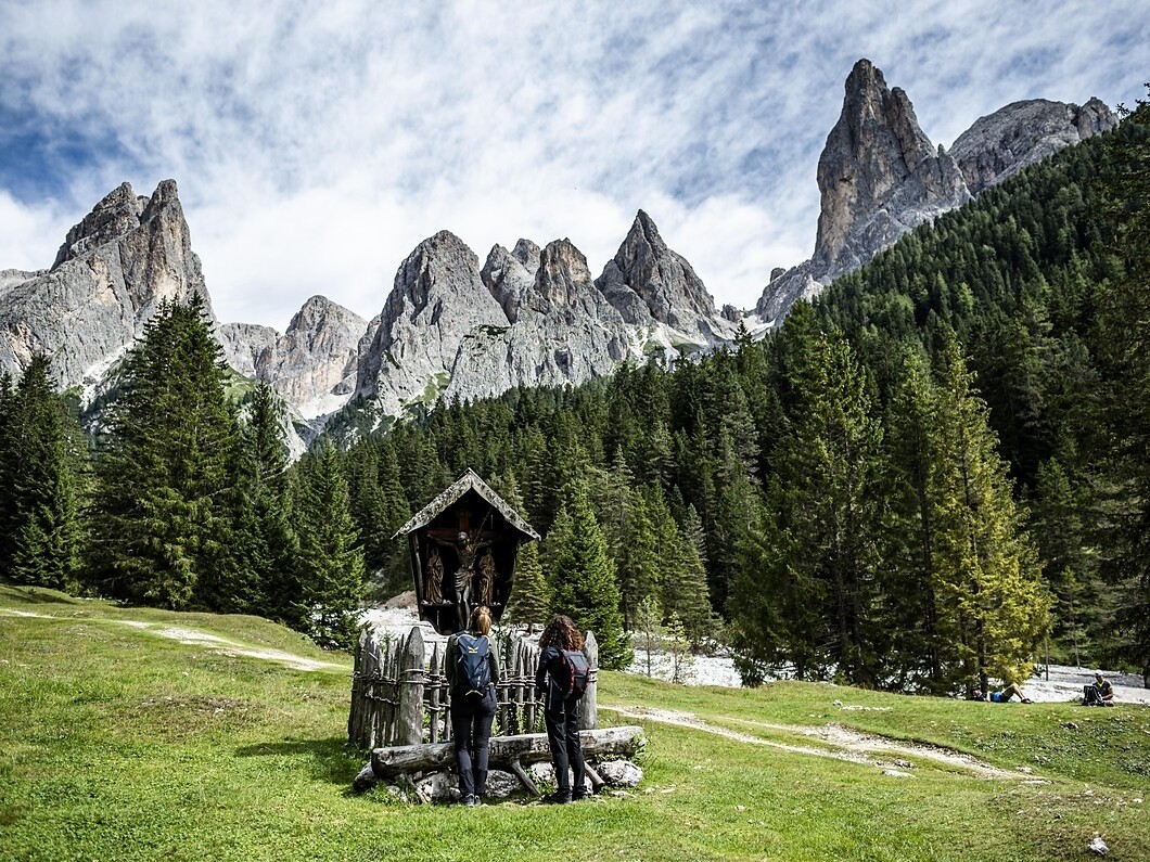 Sagenwanderung ins Tschamintal mit Besuch der alten Venezianischen Säge