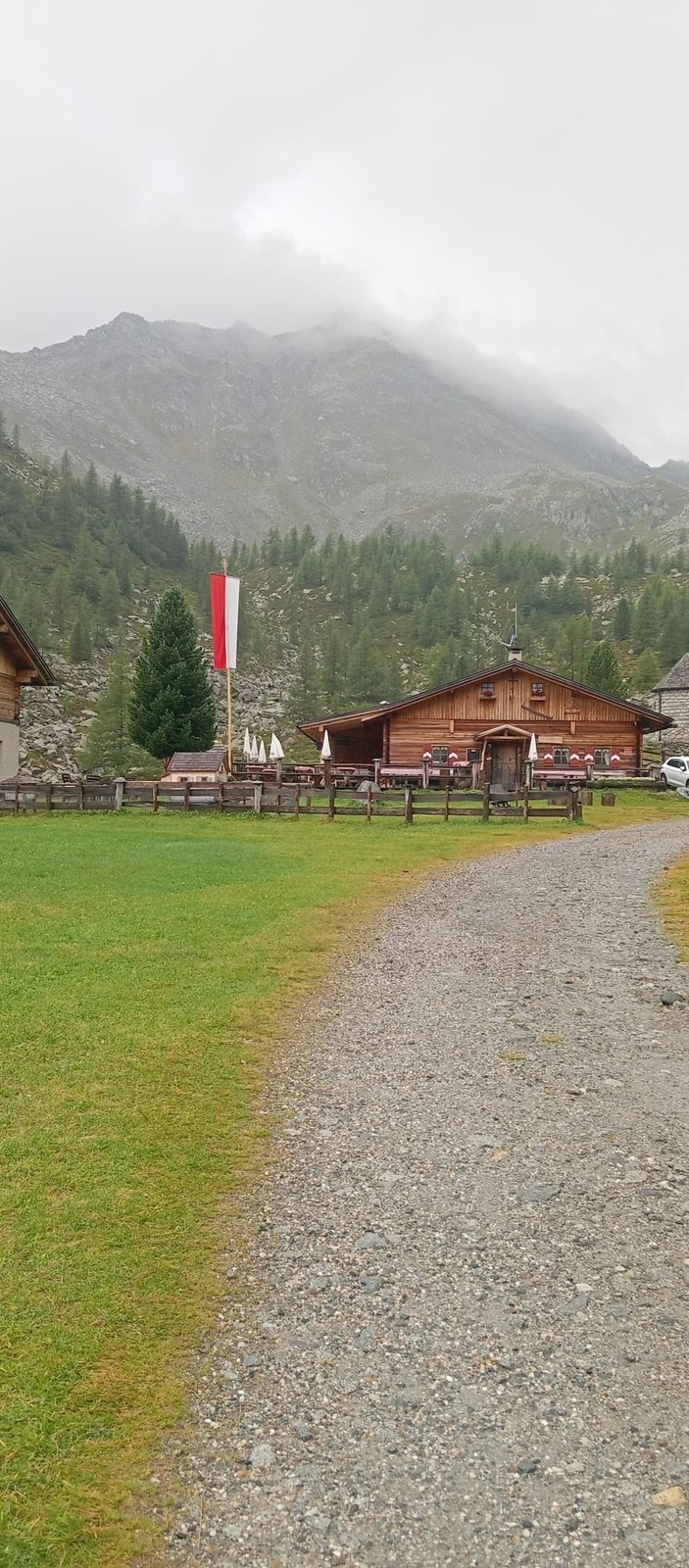 Hike | Göge hut*