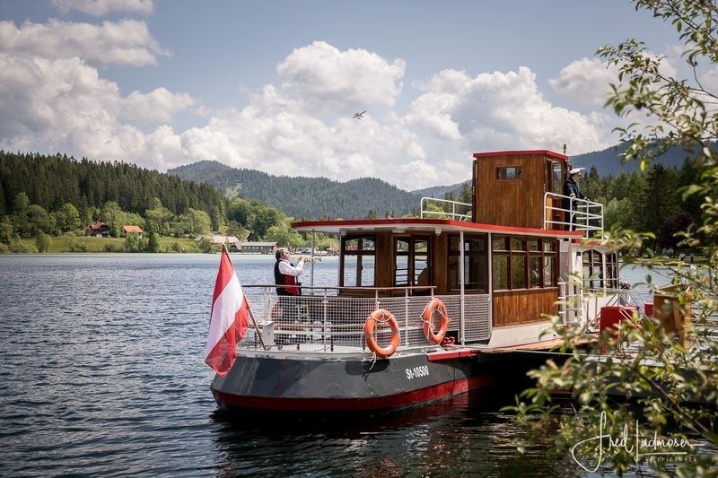 Nostalgic boat trip on Lake Erlaufsee