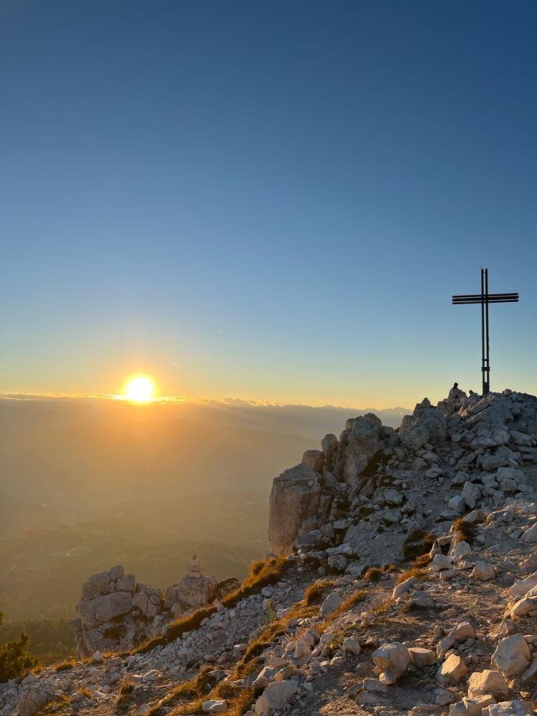 Sunset hike Weißhorn image