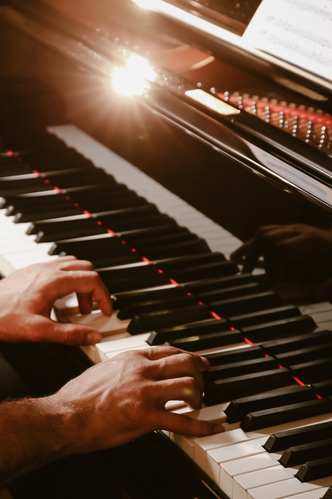 Piano music by Tibor