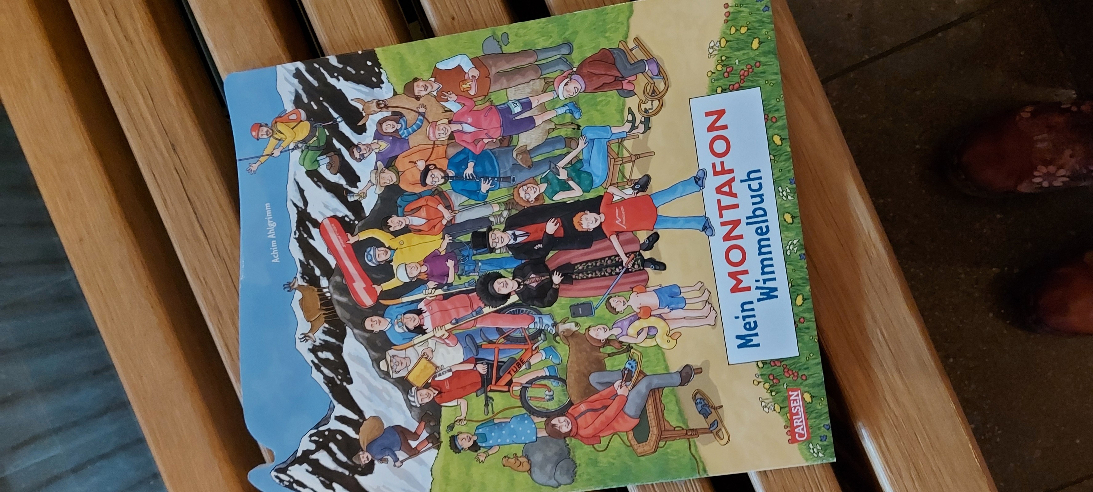 Montafon hidden object book