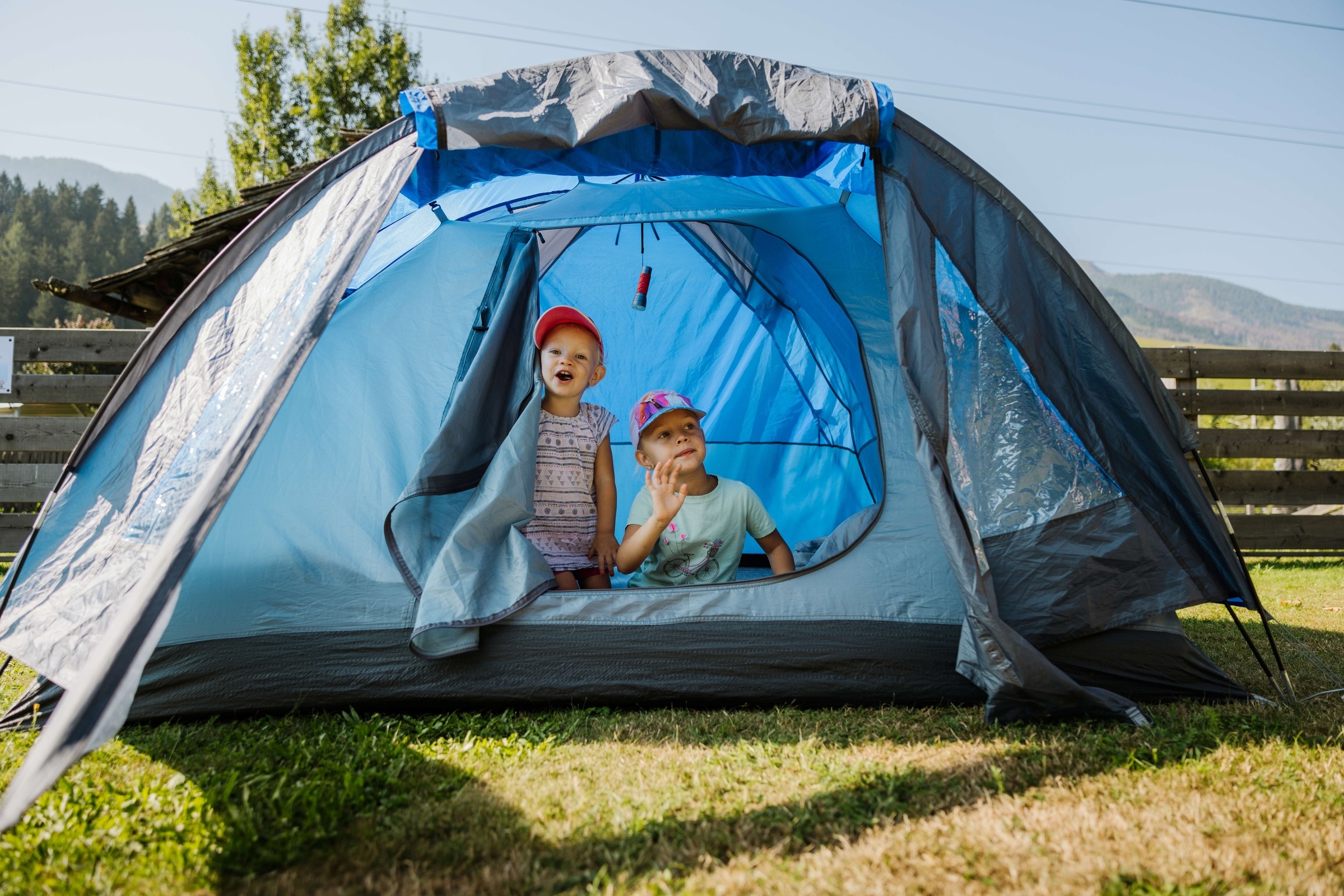 Overnight stay in a tent