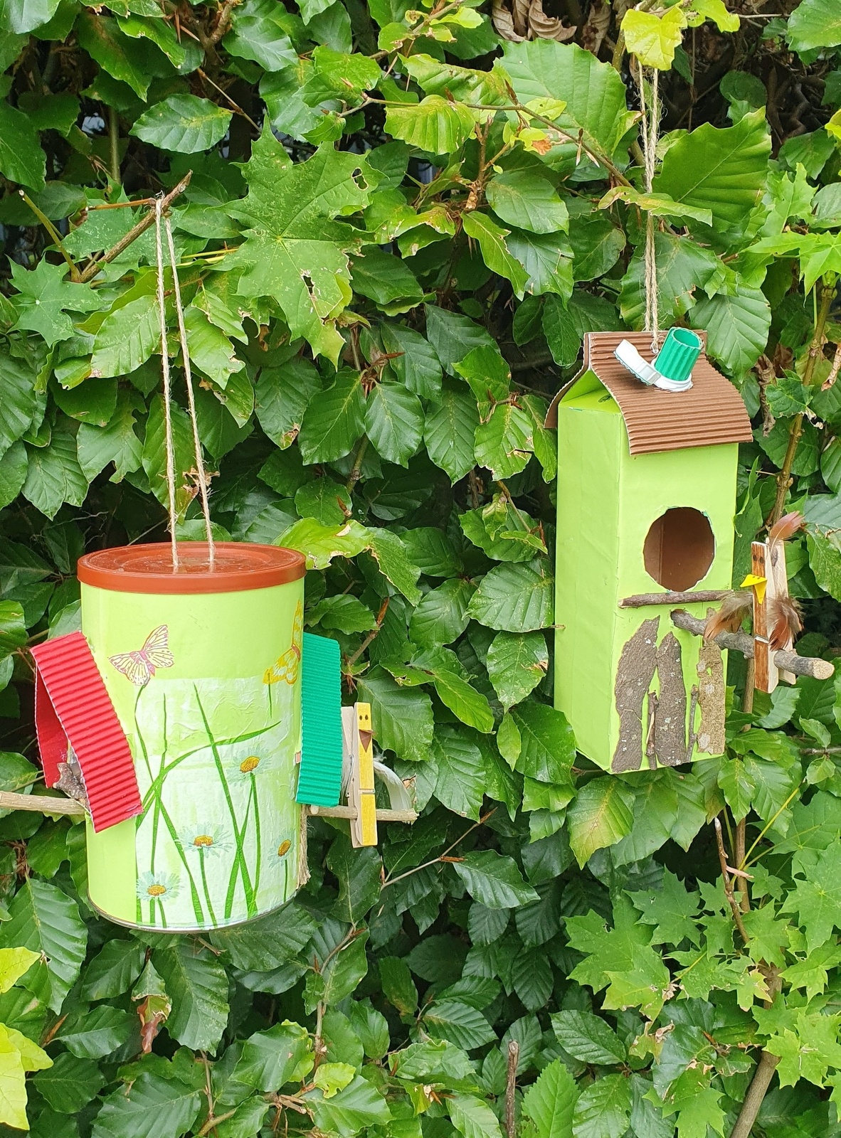 Family experience - making a bird feeder - upcycling 
