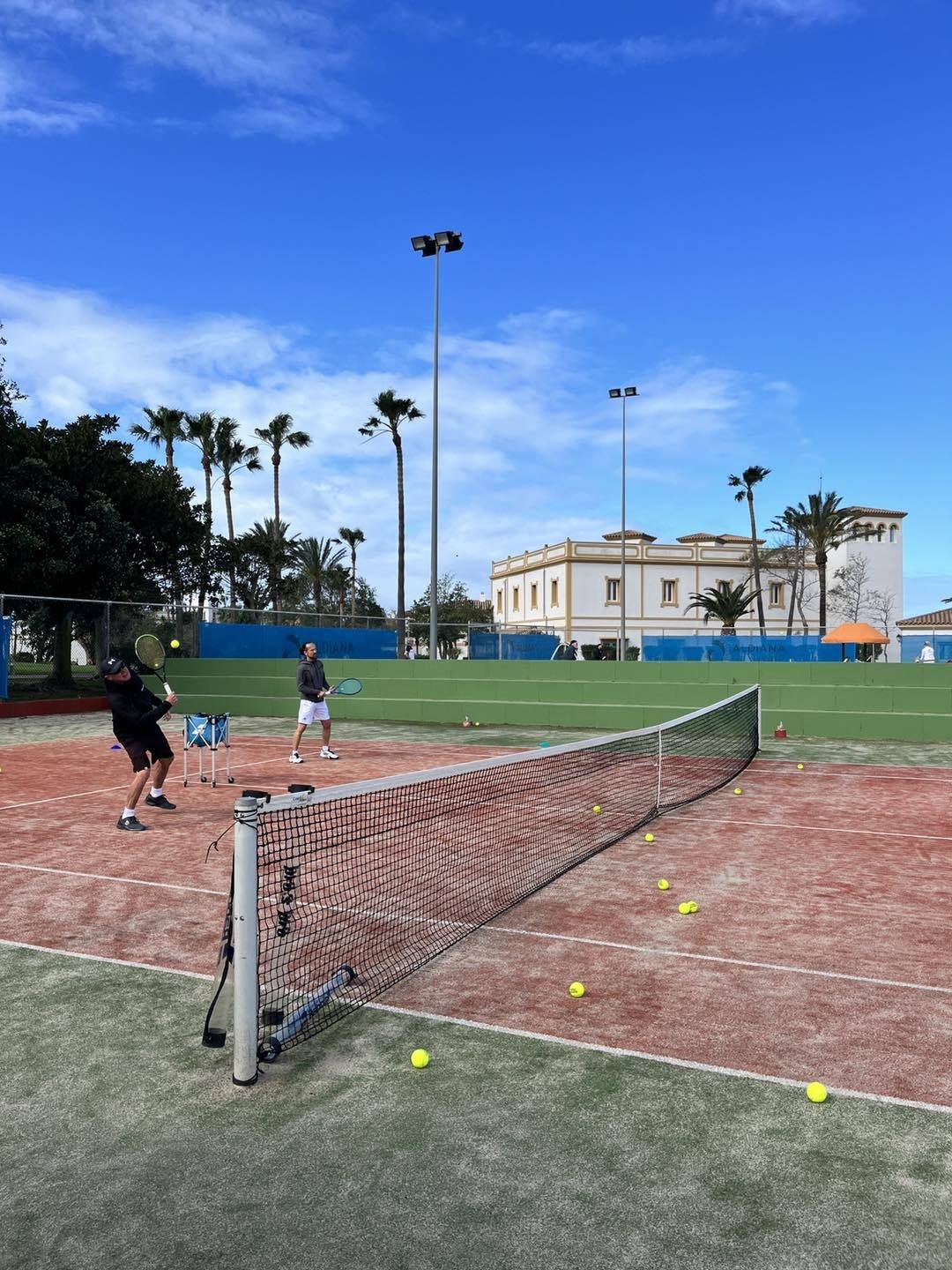 Tennis – 10 Quarzsandplätze, Kurse & mehr